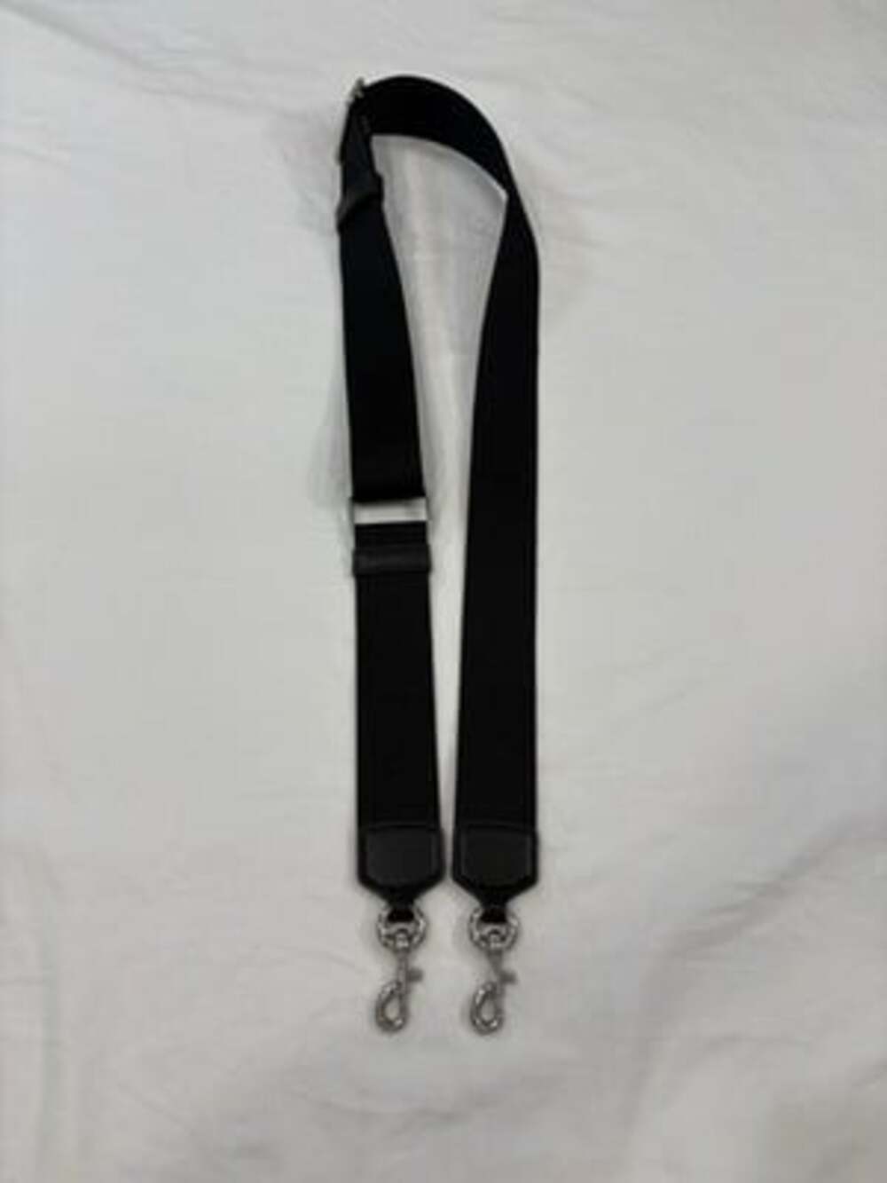 Marc Jacobs solid adjustable black replacement bag strap